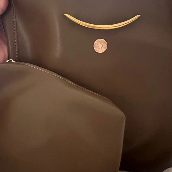 Beautiful PU Leather Bucket Bag Purse and Coin Bag Set - Picture 8 of 10